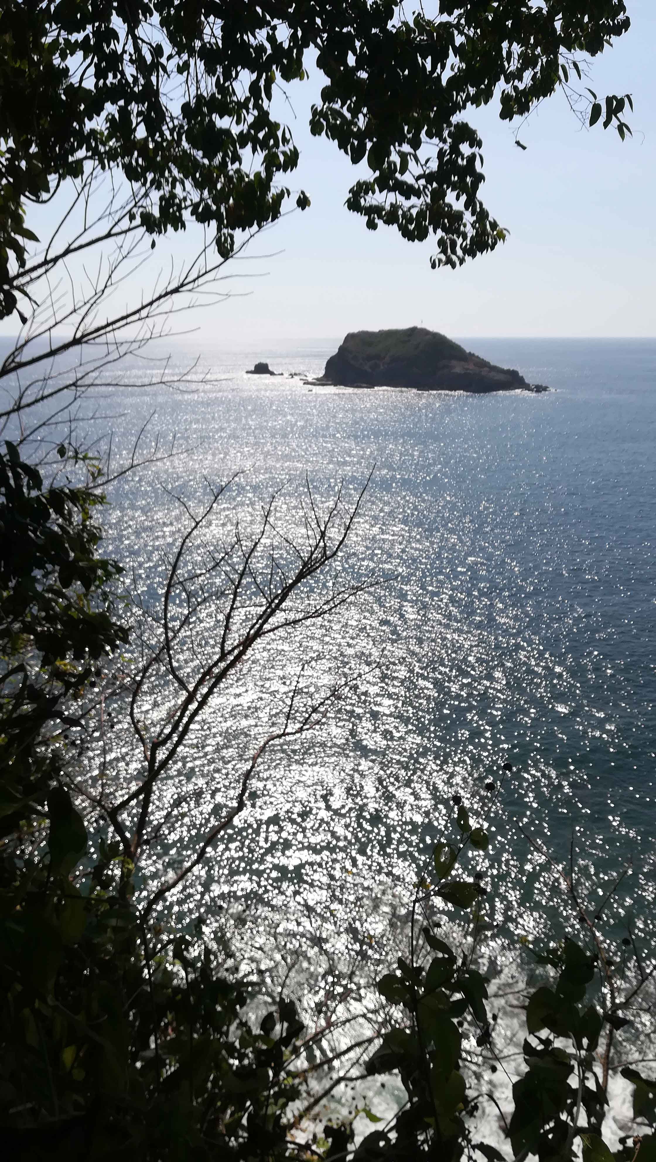 Widok z jednego z punktów widokowych na Punta Catedral Widok z jednego z punktów widokowych na Punta Catedral